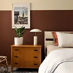 Sunny Old Town Flat-Walk Everywhere-Sleeps 4 Берн