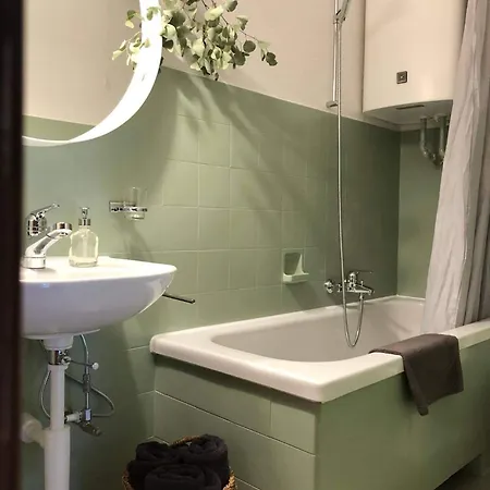 Sunny Old Town Flat-walk Everywhere-sleeps 4 Apartamento Berna