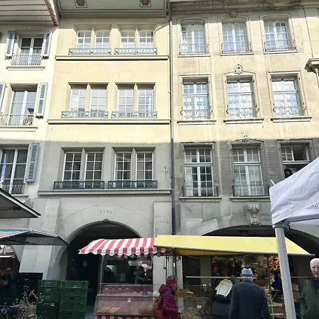 Sunny Old Town Flat-Walk Everywhere-Sleeps 4 Апартаменти