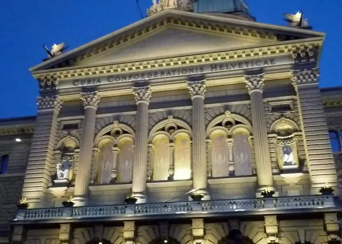 Unesco Queen Bed & Fast Wifi Berna